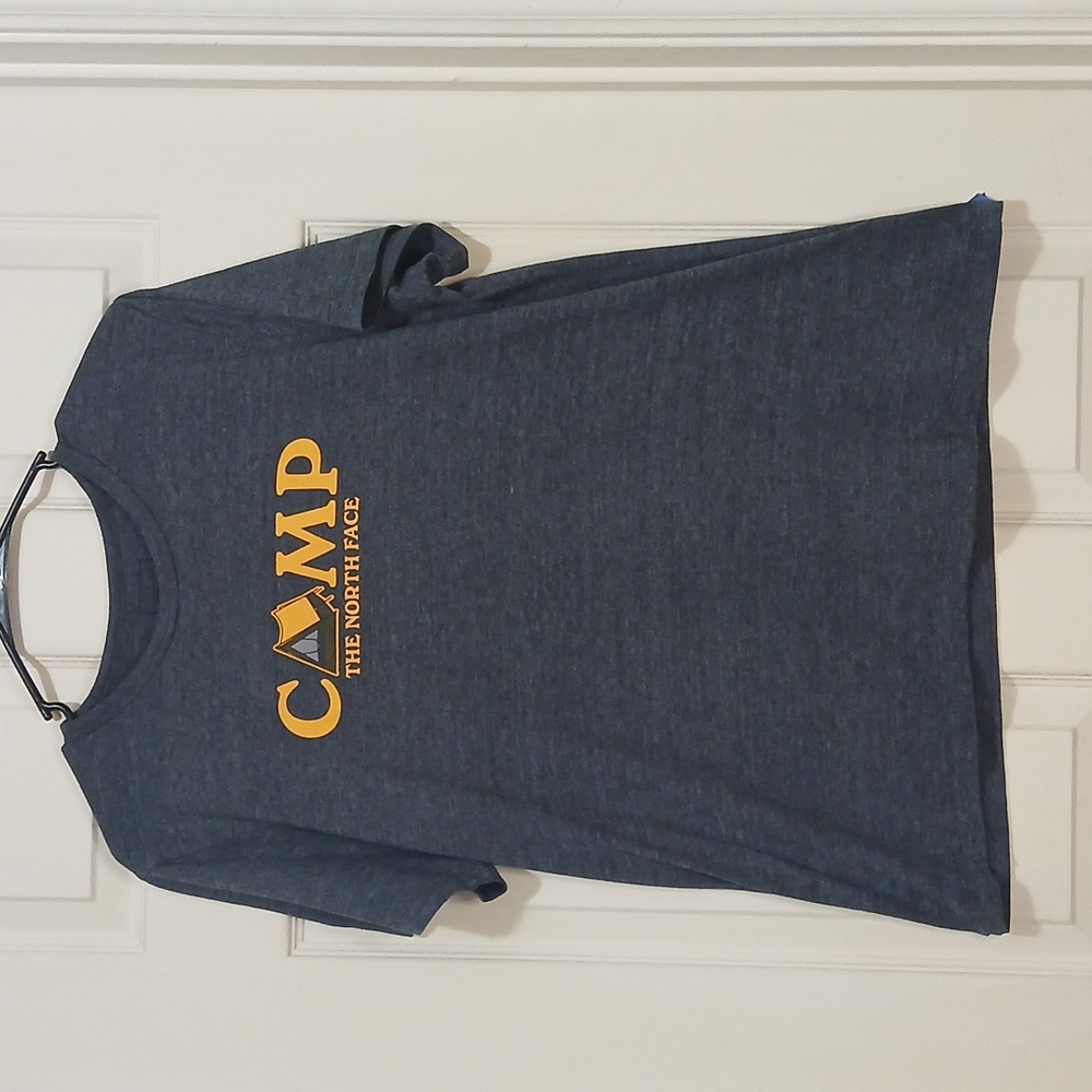 North Face Womens Sz LG Camp The North Face Tshirt